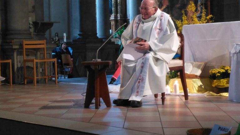 Ne jouez pas avec les esprits ! Plongé dans l'occultisme pendant des années, mais devenu prêtre ! BASTIAN